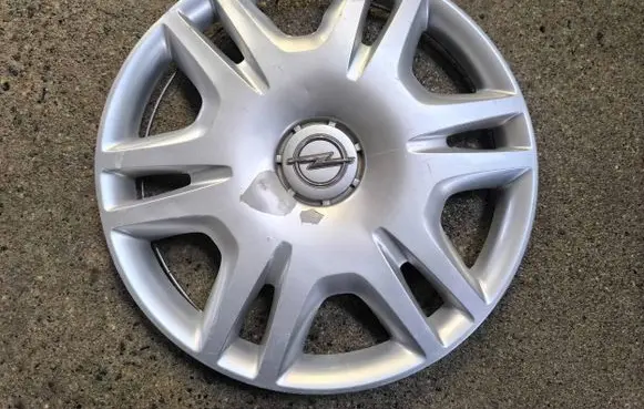 Opel Corsa D R16 wheel hub/cap/trim 00461060860 4400