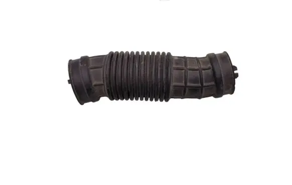 Suzuki Swift III Coolant pipe/hose 