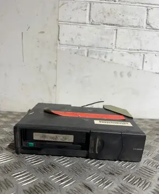 BMW 5 E39 CD/DVD changer 6913390