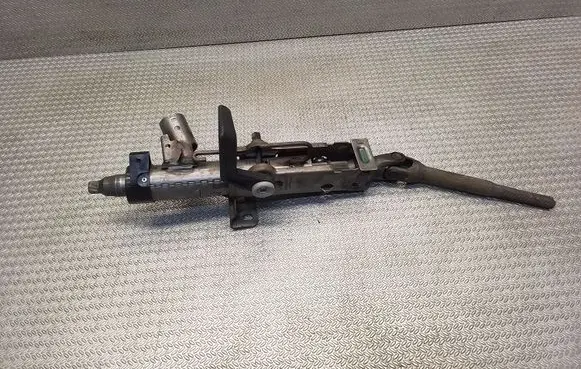 Opel Vivaro Steering wheel axle 8200762565