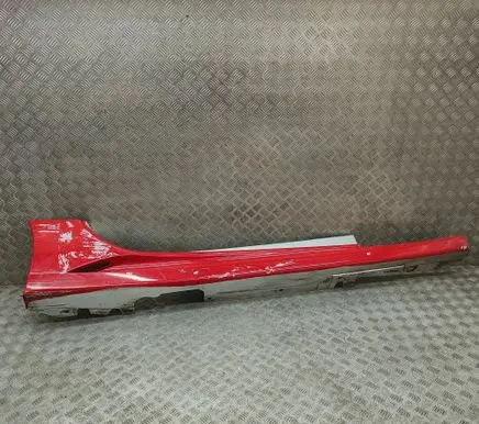 Ferrari California F149 Sill 69749600