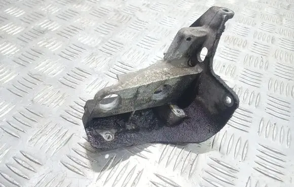 Mercedes-Benz C W204 Other engine bay part A6460941141