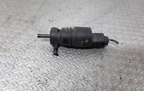 BMW 3 E46 Windscreen/windshield washer pump