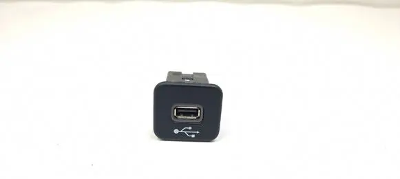 Jeep Compass USB socket connector 5UV99LXHAA 11118001278 735579645