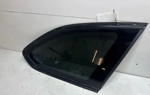BMW 5 G30 G31 G38 Rear side window 7387468 17713010 7337006