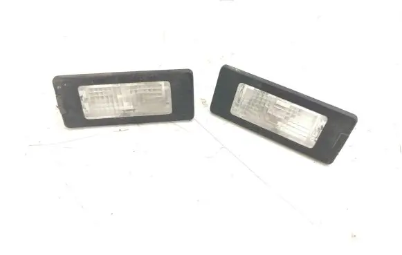 Volkswagen Golf Plus Number plate light 5N0943021