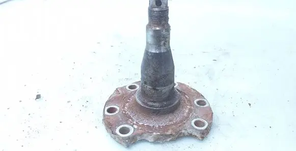 Audi A6 S6 C4 4A Stub axle 