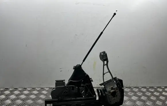 Volvo V50 Front door lock 30784046 30799334 985914