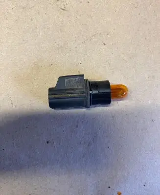 Volvo S80 Front fender indicator light 149144