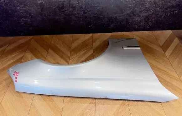 Mercedes-Benz E W211 Fender 