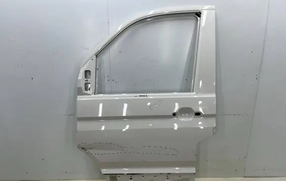 Volkswagen Crafter Front door 7C0831111A