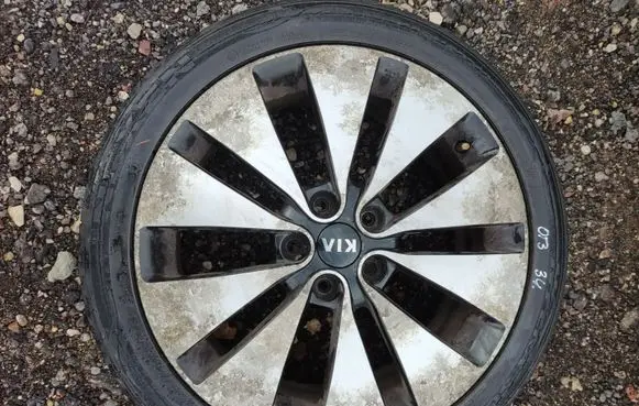 R18 alloy rim