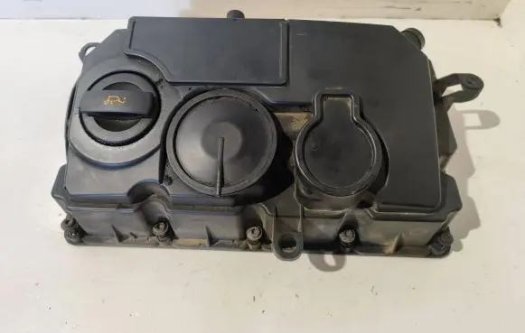 Volkswagen PASSAT B6 Rocker cam cover 03G103475D
