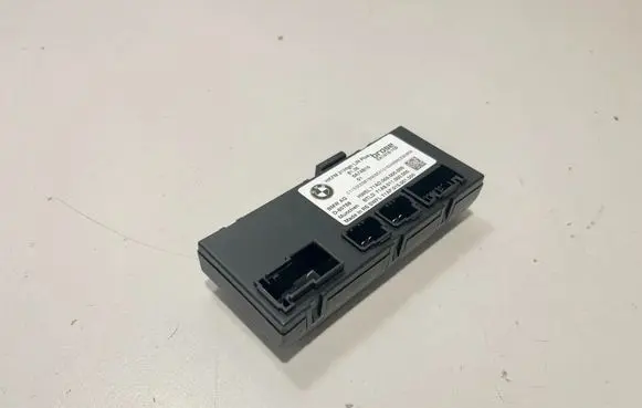 BMW X5 G05 Tailgate/trunk control unit/module 5A74B10 5B529E4