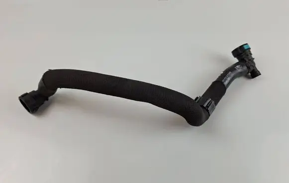 Jaguar F-Pace Engine coolant pipe/hose M8A28C424BB