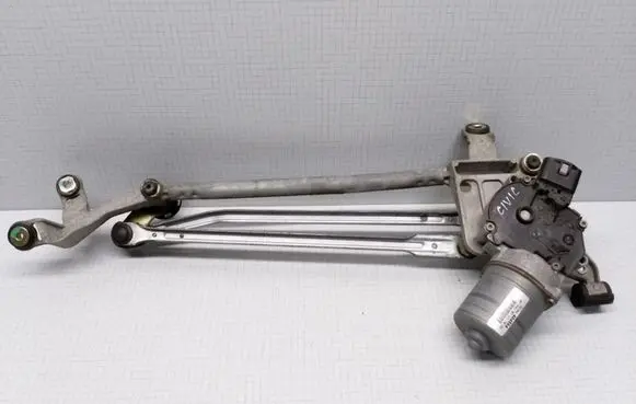 Honda Civic Front wiper linkage and motor 404564