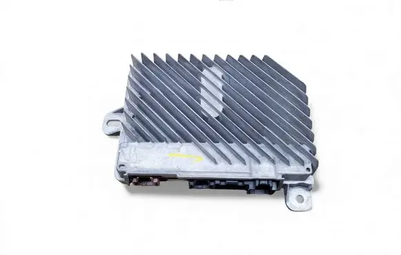 Chevrolet Suburban Sound amplifier 84503467