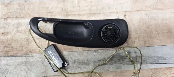 Alfa Romeo 156 Front door speaker