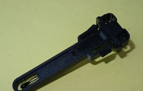 BMW 1 E81 E87 Interior temperature sensor 6930015 64.11-6930015 64116930015