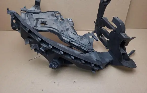 Audi A4 S4 B8 8K Headlight/headlamp mounting bracket 1301073034