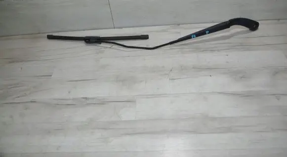 Fiat Freemont Front wiper blade arm 17720000