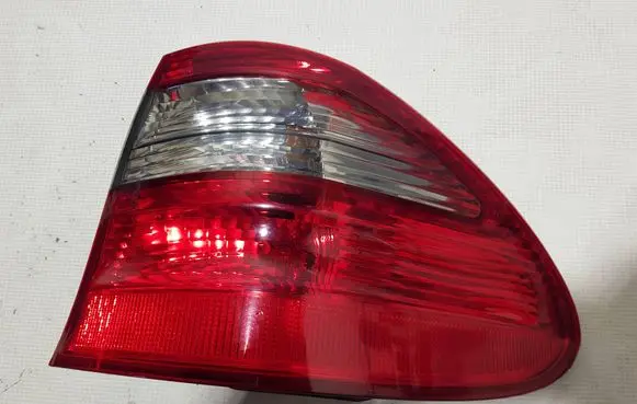 Mercedes-Benz E W211 Rear/tail lights 2118202864DE A2118202864