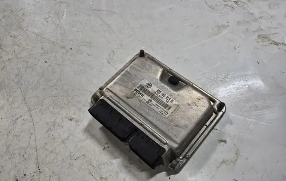 Skoda Fabia Mk1 (6Y) Engine control unit/module 038906019NL 0281012276