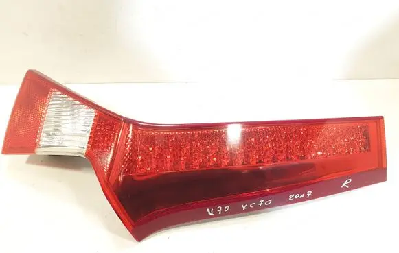 Volvo XC70 Rear/tail lights