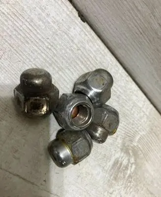 Nissan Juke I F15 Nuts/bolts 