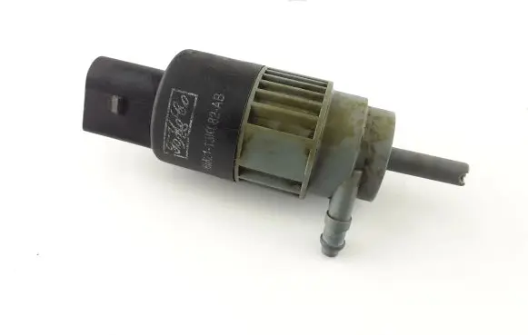 Jaguar XF Windscreen/windshield washer pump 6M2113K082AB