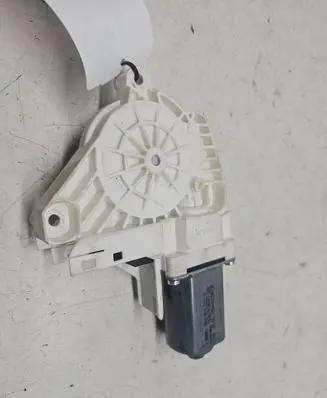 Audi A6 C7 Front door window regulator motor 8K0959802B
