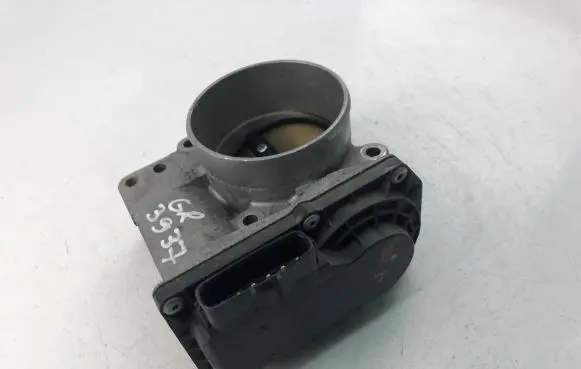 Volvo V70 Throttle valve 30711551
