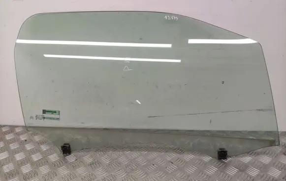 Citroen DS3 Front door window/glass (coupe) 
