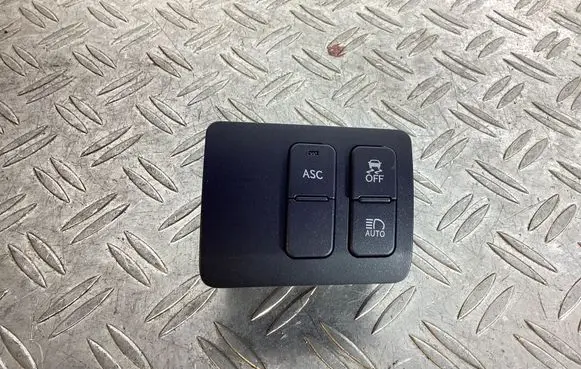 Lexus GS 250 350 300H 450H Traction control (ASR) switch 75F434