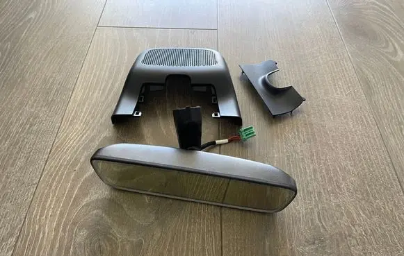 Honda HR-V Rear view mirror (interior) E11038122
