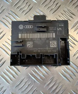 Audi A1 Door control unit/module 8X0959792B P10020375 8X0959