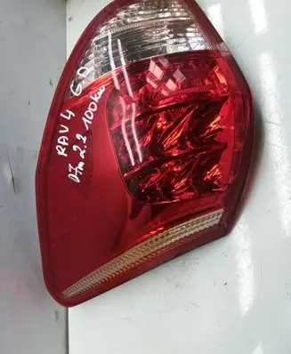 Toyota RAV 4 (XA30) Rear/tail lights