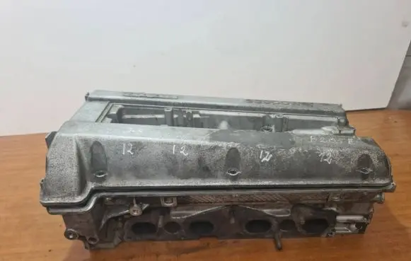 Saab 9-5 Engine head 