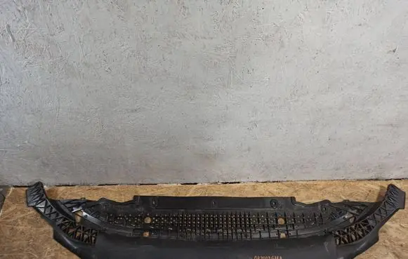 Audi A5 Front bumper skid plate/under tray 8b3807611a