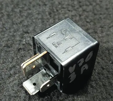 Volvo V70 Other relay 9441158 V23134J52X346