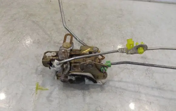 Front door lock