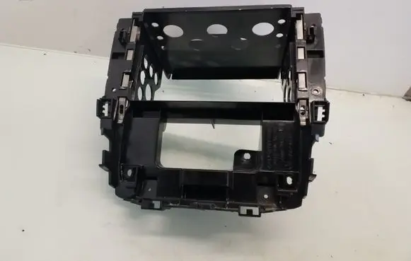 Mercedes-Benz R W251 Radio/GPS head unit trim A2516800014