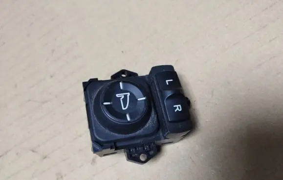 Acura RDX II Wing mirror switch TX4A010