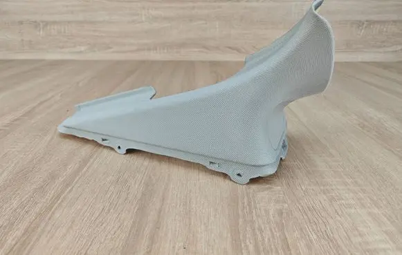 (D)pillar trim (top)