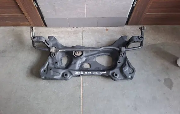 Seat Leon (5F) Front bodywork piece 