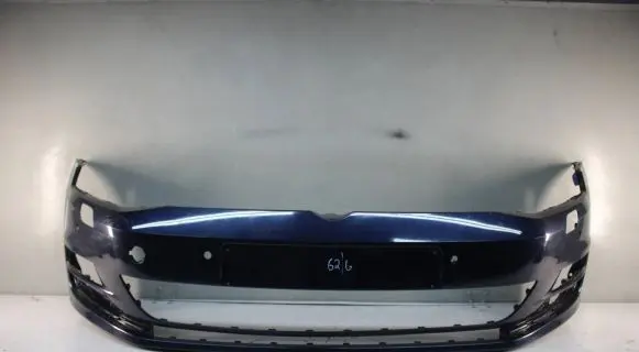 Volkswagen Golf VII Front bumper
