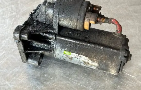 Renault Scenic II - Grand scenic II Starter motor D7R49