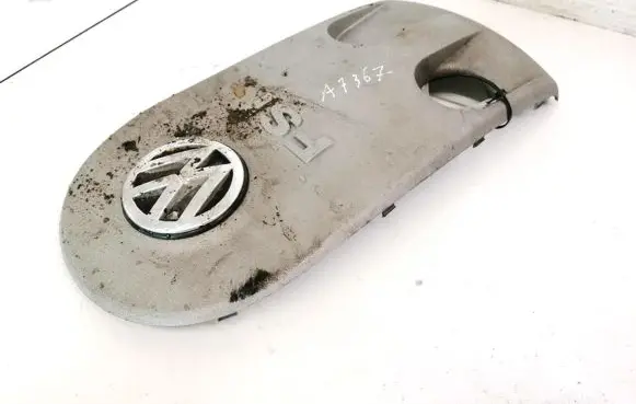 Volkswagen Golf V Engine cover (trim)