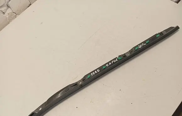 Ford Ranger Other front door trim element UR56508B0