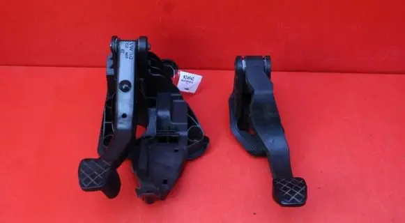 Skoda Fabia Mk3 (NJ) Accelerator throttle pedal 2Q1721059